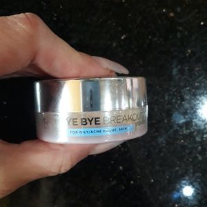 It Cosmetics bye bye breakouts powder